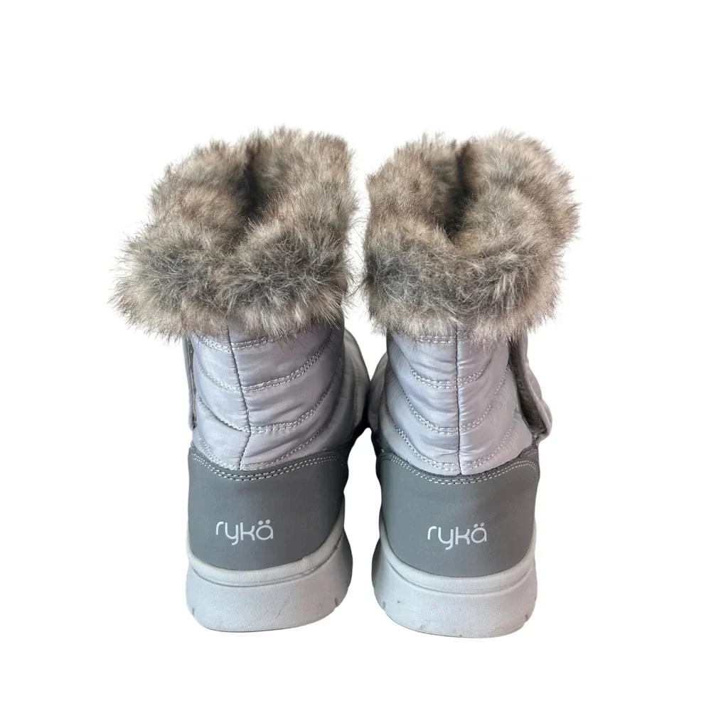 Ryka Suzy Womens Grey Quilted Puffer Snow Boots Faux Fur Trim Size 8.5M